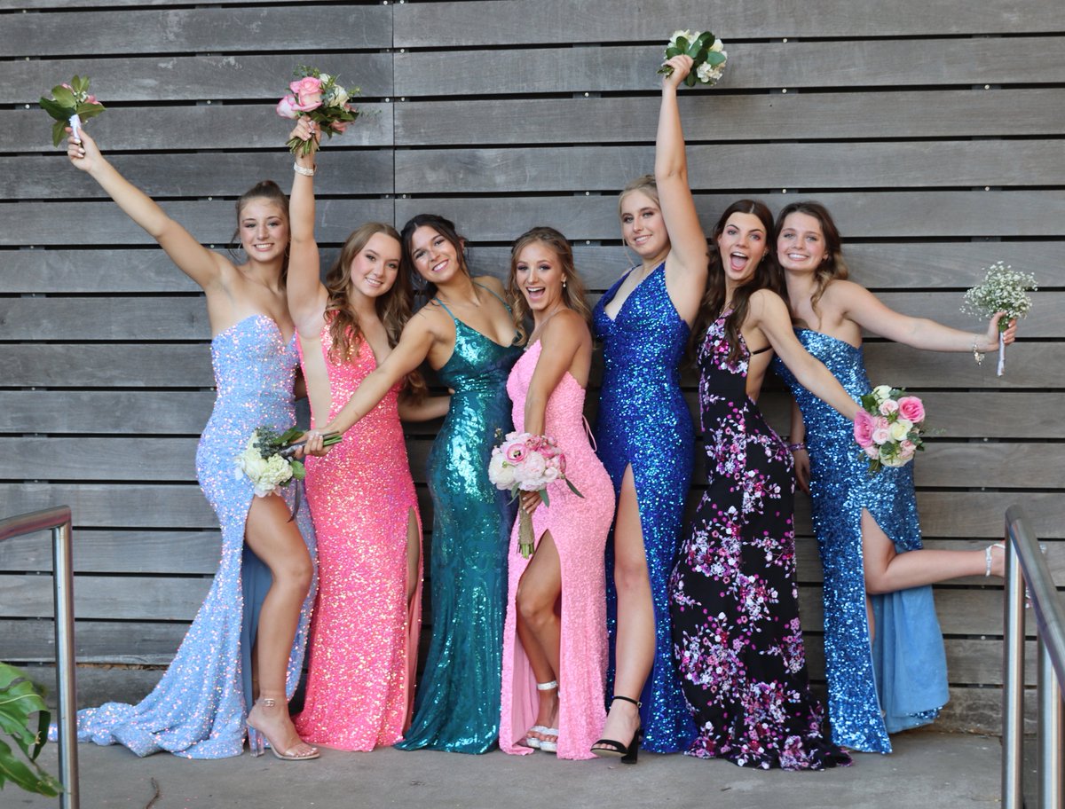 BobCalbert's tweet photo. RPHS Prom 2022 https://t.co/BxGn6nPBdF