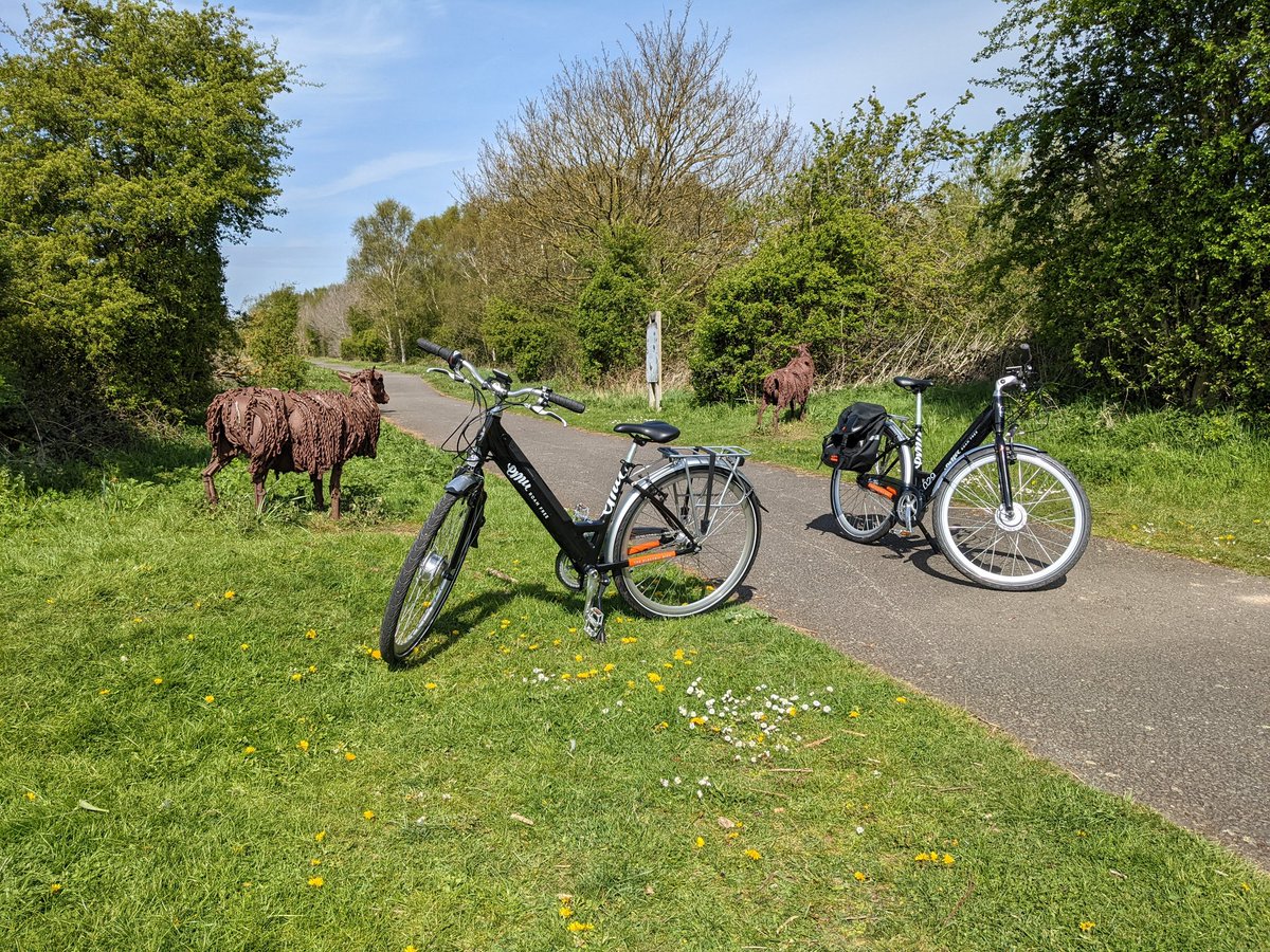 spa_bike's tweet photo. We now have 2E-bikes for single day hire. Beautifully easy bikes to ride,makes it so worth the while! #woodhallspa #bikehire #ebikesforhire #bookonline #easyriding #enjoyableriding #bikeride #cyclelincolnshire #withease #visitlincolnshire https://t.co/H15KJKJv7w