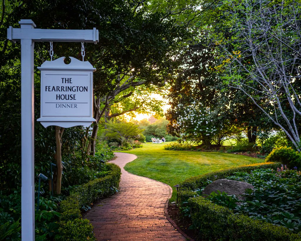 newmanvisuals's tweet photo. Went to @fearrington_house over the weekend to get away. Just in time for #spring #flowers 

#fearrington #fearringtonvillage #fearringtonnc #nc #northcarolina #restaurant #weekendplans #durham #chapelhill #triangle #trianglenc #visitchathamnc #daytrip https://t.co/6NbyC4Gq3k