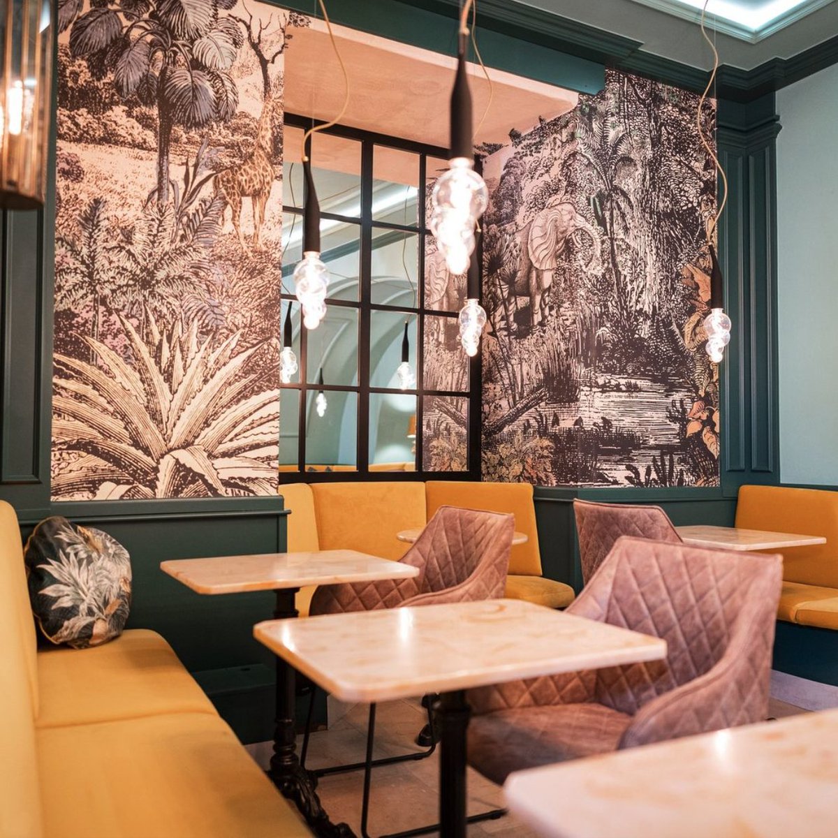 NudCollection's tweet image. Knockout room concept👌✨😍  The Flex pendants really adds an unique flare to it.
Design: @die_moeblage Pic: @nasch.katze #flexpendant #nudcollection #uniquedesign #roomconcept