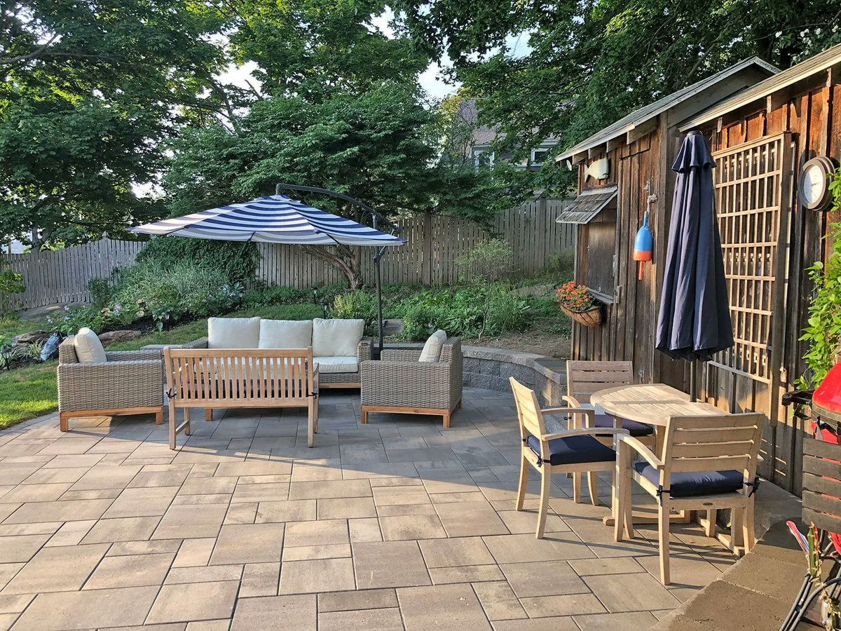AtlanticVacaHms's tweet photo. Enjoy seaside elegance in East Gloucester within close proximity to Niles Beach and Rocky Neck when you book our vacation rental, The Mount! Discover the best of Cape Ann from this sunny and gracious rental home base. 3 BR | Sleep 8.
Book direct at https://t.co/HB9zDt748N. https://t.co/PgBw9QBTGx
