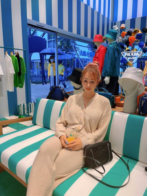 お目当ての新作買えたー💖 https://t.co/cPYwbUi3Rz