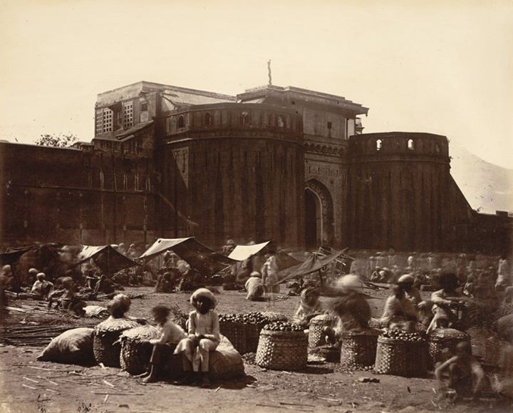 T :- 275

📝 Photograph of the Peshwa's Palace in Pune (Poona) - 1860, Maharashtra, by an unknown photographer.

📝 In the centre of the old city of Pune, the imposing walls of the Shaniwarwada palace is all that is left of the royal residence of the Peshwas.