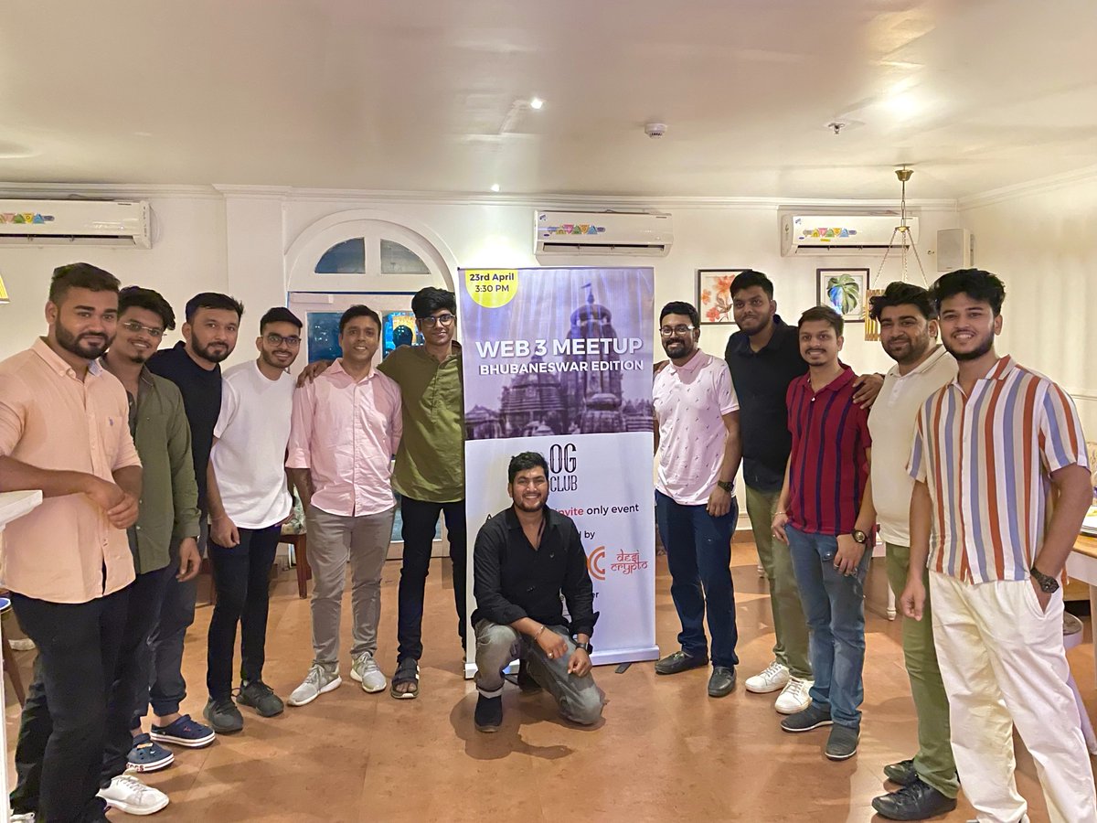 sivsouvam's tweet photo. 👏Kudos to these folks for pulling up the show:
@imabhisekh96, @SanketPanda10, @imlamba24, @bvkrishnah

🎉Shoutout to our sponsors @TrustlessCapHQ, @MyDesiCrypto &amp; OOPRE.

4/n https://t.co/Rb0LJ1b9lj