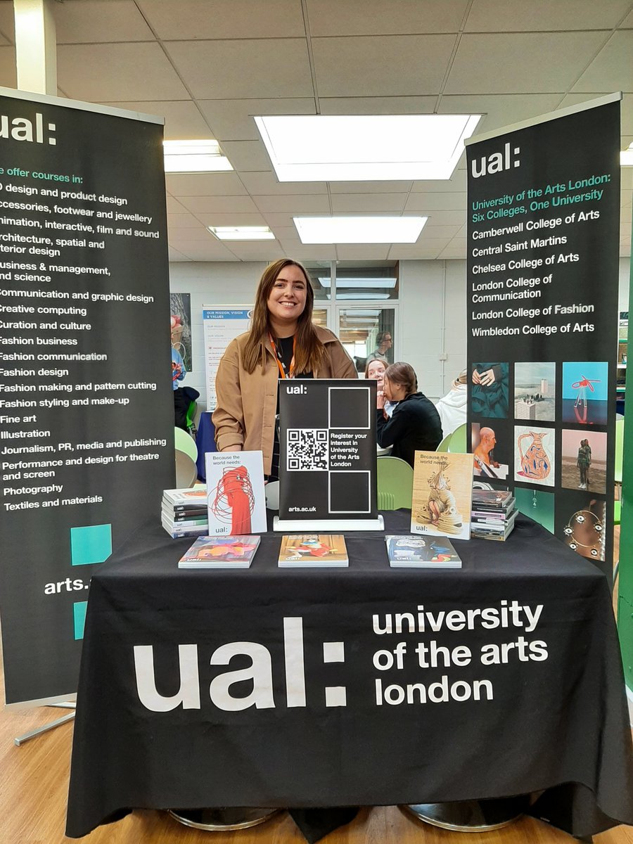 GodalmingColl's tweet photo. We have kicked off #FutureFridays with our #ProgressionFair ๐
We had tonnes of universities & local businesses come in to chat to our students about their future plans! ๐
Thank you for coming @UniOfSurrey @ProfilesFarnham @UAL
#godalmingcollege #sixthform #surrey https://t.co/TZmQSj02iF