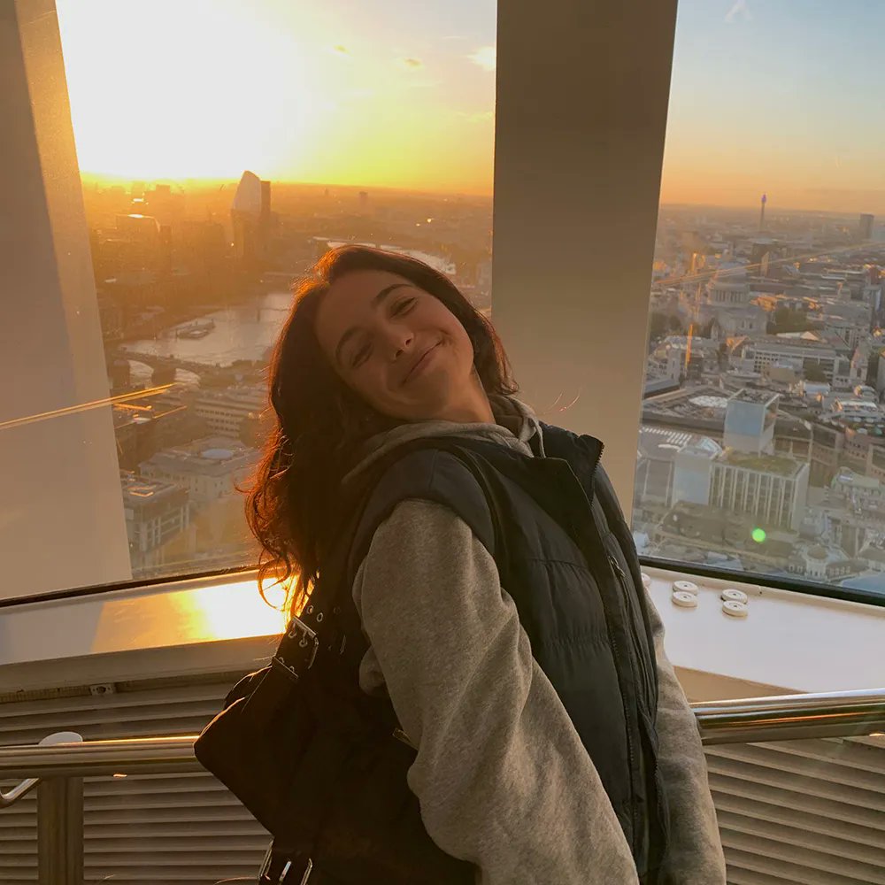 UCLmedphys's tweet photo. Ines, MEng #Biomedical #Engineering student has written a blog post about what an average day in her student life looks like; discover what a typical day studying a MPBE undergrad programme could look like for you!
read more here: https://t.co/VJ19jF5aql
#studentlife #uclstudent https://t.co/qquIpm9nl7