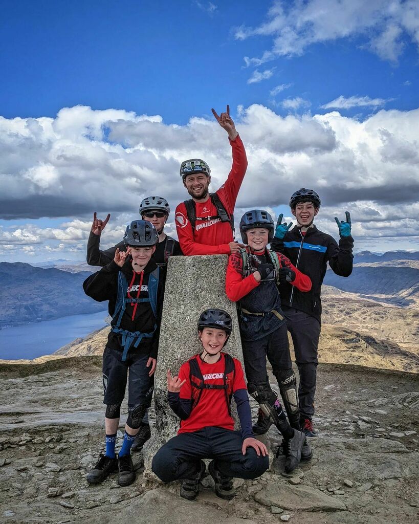 MacRamsay's tweet photo. SUMMIT STOKE 🥳🤘⛰️

After our failed (but still fun!) attempt of Bagging their first Munro by bike late last year, we returned for redemption on The Beacon! 🙌😎

Really proud of these guys and all the work we do to make this type of thing possible; fro… https://t.co/aI7wgaW3CV https://t.co/Nn7B0SPXJR