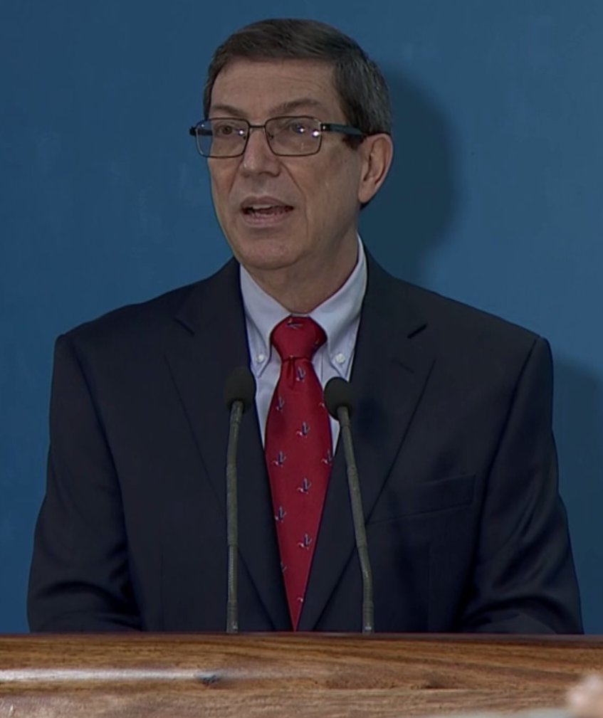 AylinAlvarezG's tweet photo. Oportuna y contundente denuncia de nuestro canciller @BrunoRguezP sobre pretenciones oscuras y manipuladoras del gobierno de EEUU para excluir a #Cuba de la cumbre de las Américas y segregarla, intentando opacar nuestros reales aportes a la salud de los pueblos @DiazCanelB https://t.co/uxkJ9jFzn3