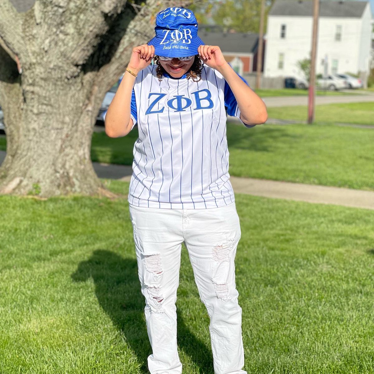 liftedkaay_'s tweet image. A whole lotta sleeplessness nights and a whole lotta grinding. Was gone say it took forever but this was PERFECT timing 🤞🏼💕

THE NEWEST MEMBER OF THE TENACIOUS TAU RHO CHAPTER of Zeta Phi Beta Sorority Incorporated 🕊 BLU CATALYST 💙

#zphib #aceclub #finer #LGBTQ