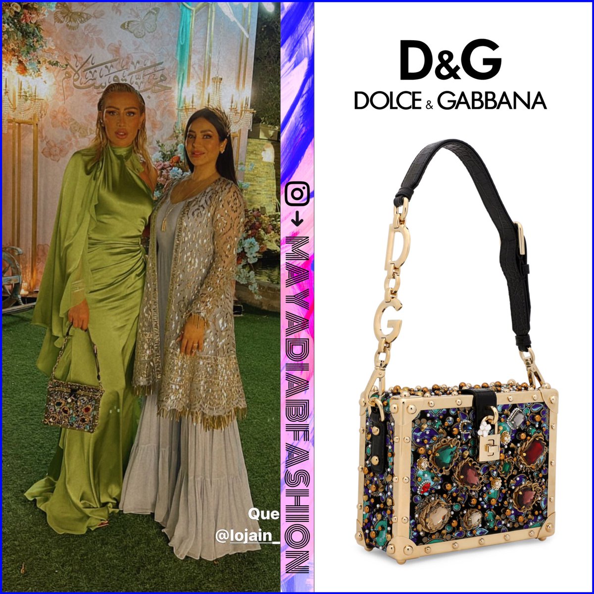 #MayaDiab looked brilliant by wearing Glowing Green Mock Neck Ruffled Detail #Gown by #ChristianSiriano
And Carried Jacquard Dolce Box #Bag with Embroidery by #DolceGabbana
#MayaDiabFashion #Diabers @mayadiab @csiriano @dolcegabbana 
#مايا_دياب