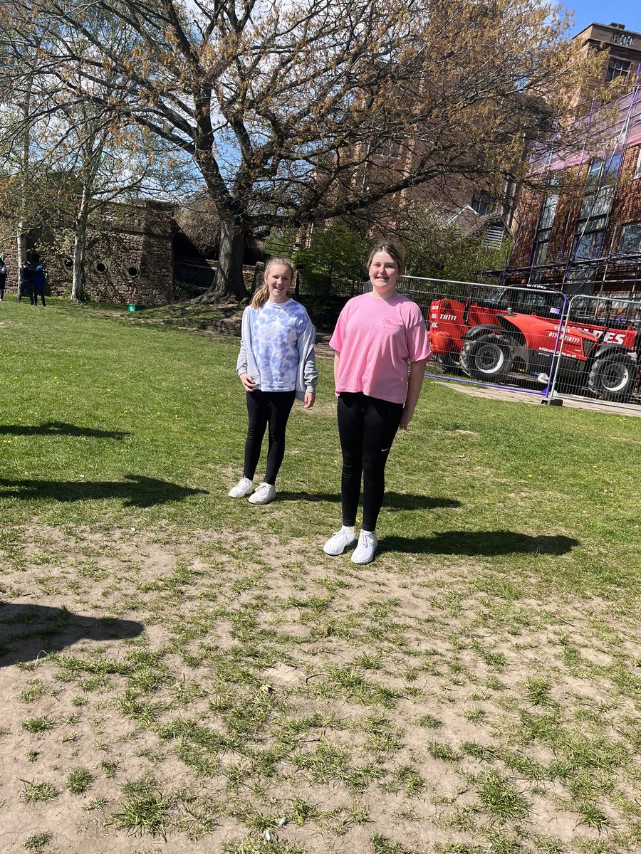 missjohn91's tweet photo. Team building games with Miss John and Mr Lewis’ groups! @RogPrmSch @lewis_mrlewis @MissSmith1AS https://t.co/lWQdHPXuyq