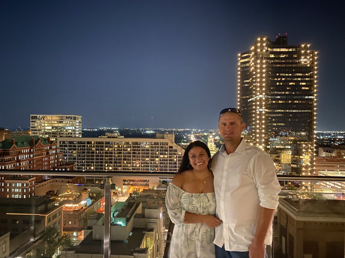 Clutchputt79's tweet photo. Happy Birthday to the best wife ever! https://t.co/qU3TGylbf9