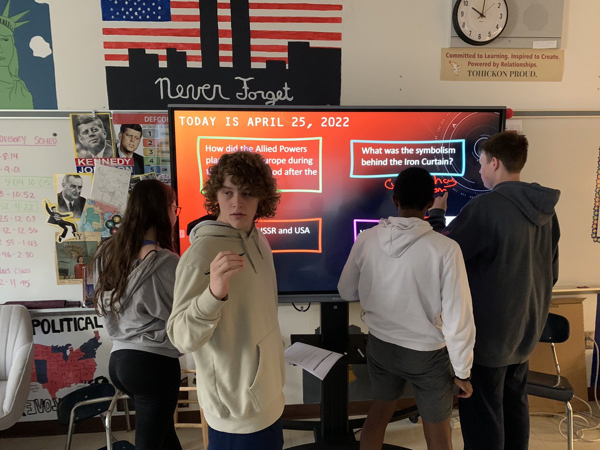 bfoxtohickon's tweet image. Mrs. Girardi and her students are loving the ClearTouch panel and the library students were also like flies to honey! #CBSD #CBSDTech #Tohickon @CBlismith