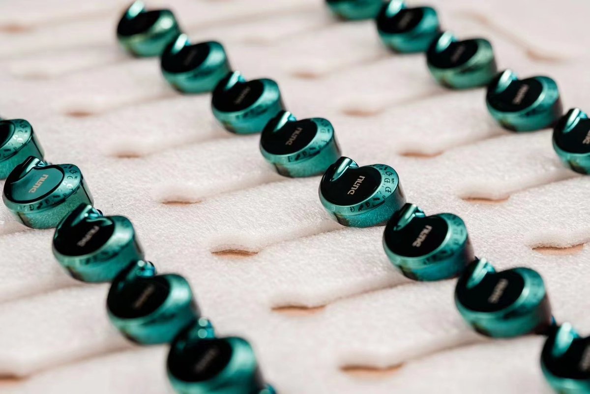 DUNU_Headphone's tweet photo. The shells have been readied and polished. Available reservations for #VERNUS are dwindling. https://t.co/kzmLvD9Zyf https://t.co/kbFe0thVuY