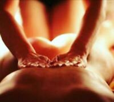 Spa1Ace's tweet photo. Enjoy a relaxing massage with us today. 
Compatible prices with special on table shower.
$40/50/60 for 30/45/60mins.
$20 over room price table shower.   😀🚿
(905) 597-6616

#massage #tableshower https://t.co/kQiYN3TZvT