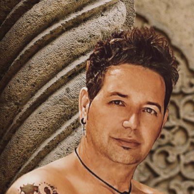 Nachyripop's tweet photo. #NuevaFotoDePerfil https://t.co/vOO4ei8n7t