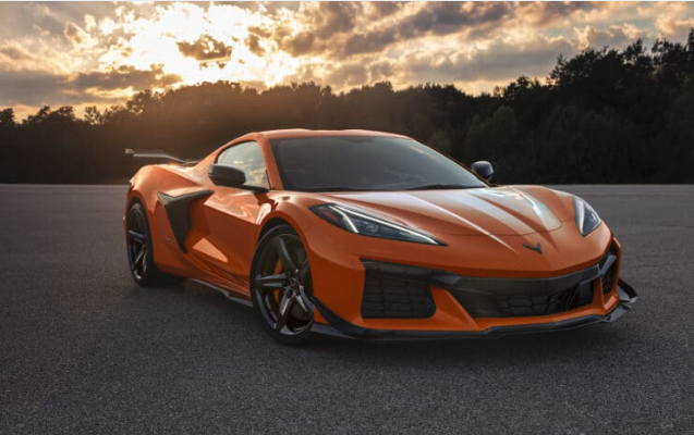 HeadlightNews_'s tweet photo. GM confirms all-electric Corvette coming, starting with a hybrid in 2023. Check out TheDetroitBureau for exclusive details about the coming all-electric model you can't get elsewhere. https://t.co/bqwelI47Zz #ElectricCorvette #Corvette #GeneralMotors https://t.co/37avYjelNY