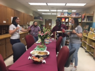 JRMSLibrary's tweet image. Loved sharing all 80 beautiful new picture books courtesy of the HCPS ELA Reading Specialist with Rolfe&apos;s teachers--all over some tasty breakfast foods-- during our Backroom, Breakfast &amp;amp; Books Event!  Excited to share content-area connections w/ teachers for future lesson plans!
