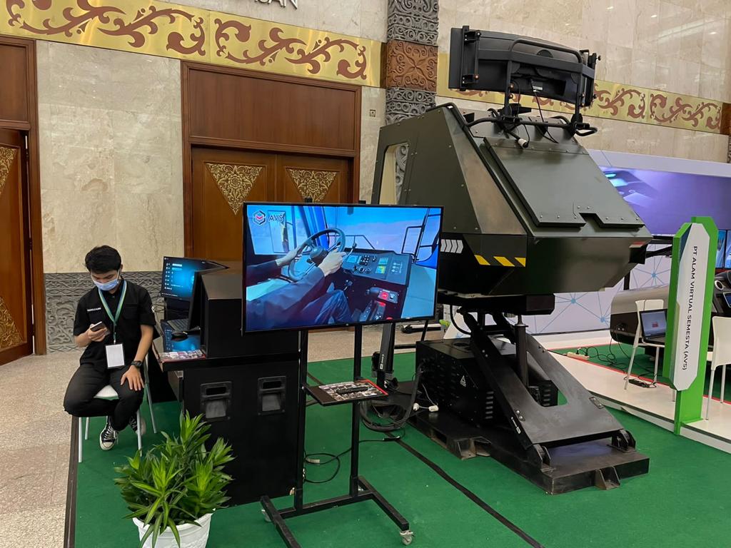 Dalam pameran itu juga ada display gitu gais, kek makek.layar begini, jadi para pengunjung pameran tidak bosan hanya melihat display barang UMKM saja.
#BanggaProdukUMKM 
#UMKMJadiPrioritas