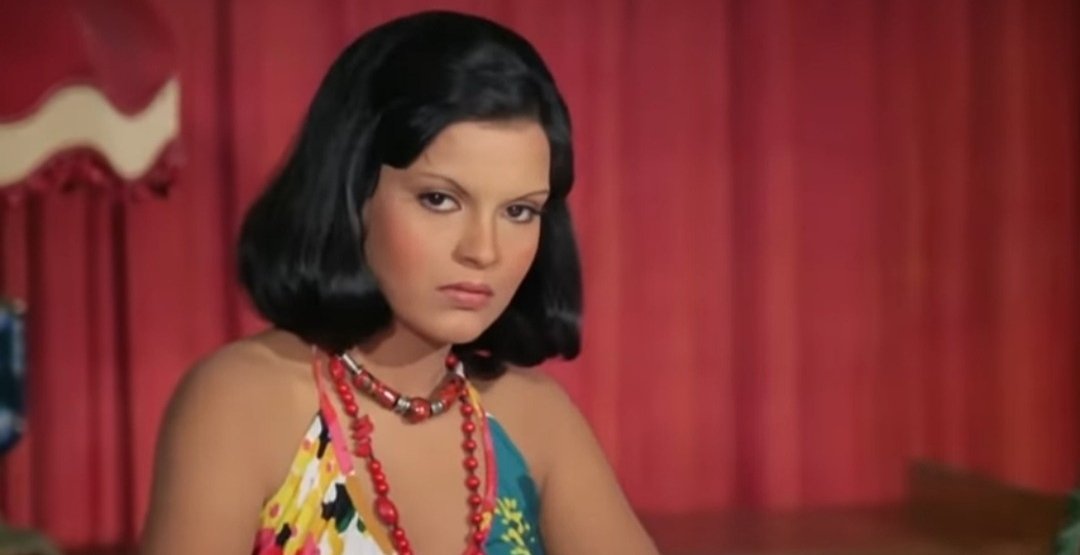 desiquality's tweet photo. Zeenat Aman as Roma.

- Don (1978) https://t.co/r2jXdwofLi
