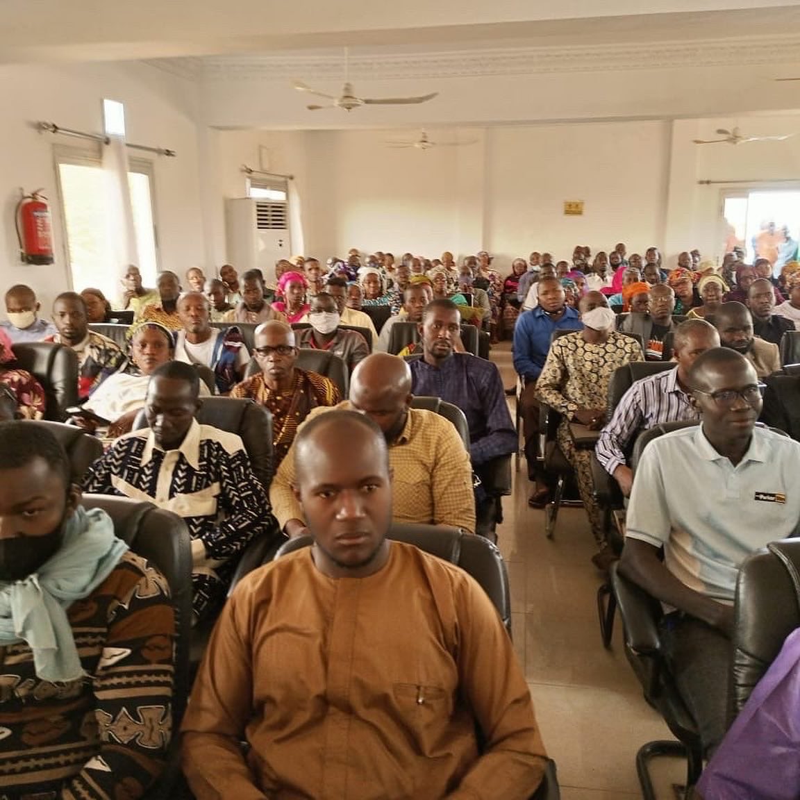 UnescoBamako's tweet photo. 🔵[#𝗘𝗱𝘂𝗰𝗮𝘁𝗶𝗼𝗻] L’UNESCO appuie le gouvernement 🇲🇱 à travers le #programmeO3 dans le renforcement de capacité de 1️⃣8️⃣4️⃣ enseignants à transmettre aux élèves des informations relatives à leur santé et bien-être.

⏳ 25 au 28 avril
📍 Koutiala 
________________
#UNESCOMALI https://t.co/Moeu9FJPKC