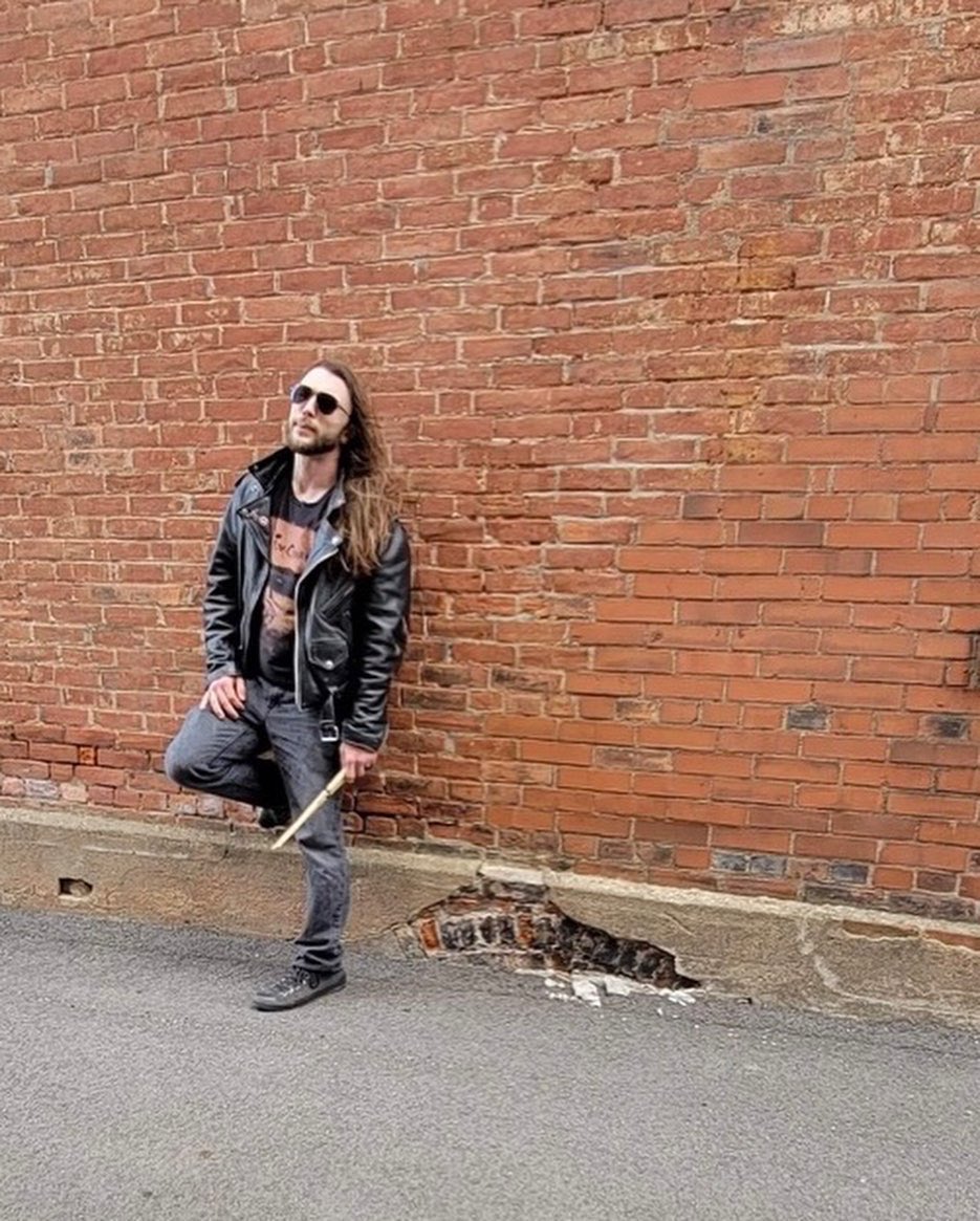 BourbonHouse_'s tweet photo. BTS photoshoot in a tornado. Catch these cool dudes with moi April 29 at The Back Bar in Janesville, WI!
#thebackbar #janesville #madison #rocknroll #rockdudes #rockguitarist #rockbassist #rockdrummer #bandphotography #bandphotographer https://t.co/FNXHfq9ZmT