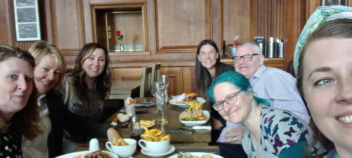 A little bit early, but had a lovely leaving lunch with the team today @WeActTogether #TogetherRochdale @Juliedurrant25 @VCRochdale @Niche_C