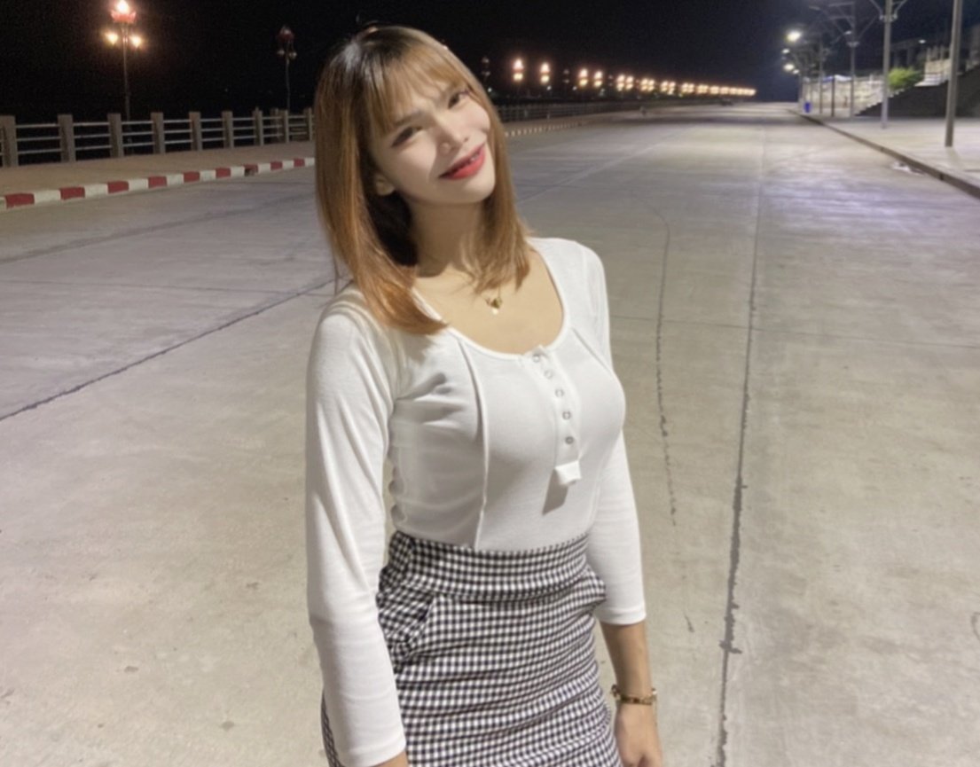 Biw695's tweet photo. โสด เหงา 
#อุบลลับๆ 
#fwbอุบล 
#ฟิวแฟน https://t.co/9Oxz2pCACc