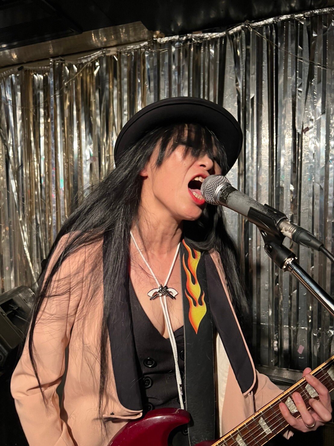 Jackchickenstrippers Musashino Punks Not Dead Johnny Thunders Memorial Gig でのライブ写真をいただきました Jack Chicken Strippers Jackchickenstrippers ジャクチキ 武蔵境 Statto Johnnythunders ジョニサン ジョニー