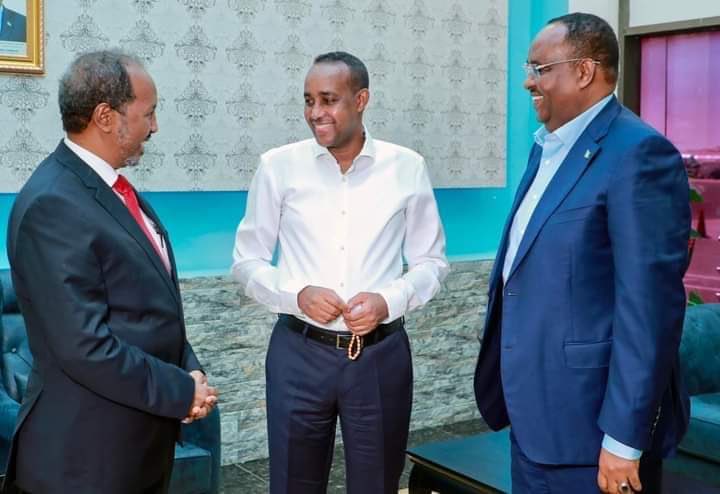 this 3 man failed, @MohamedHRoble to lead and held free election, @SaidAbdullahiDe break down what they building @puntland more than 2 decades @hasansheekh to paid salary of @SNAForce, MP and civil service. know they running to lead @Somalia  its shameful