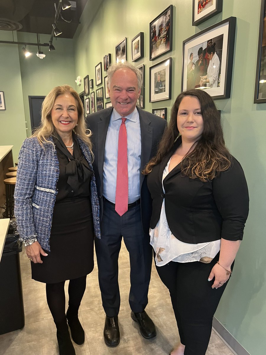 Delighted to join <a href="/SenatorTimKain1/">Senator Tim Kaine</a> today and a group of woman leaders in Arlington, including Marah <a href="/MarymountSGA/">Marymount University SGA</a> VP, to discuss issues related to education, COVID, workforce, mental health and global issues #GoSaints #learnwithPurpose