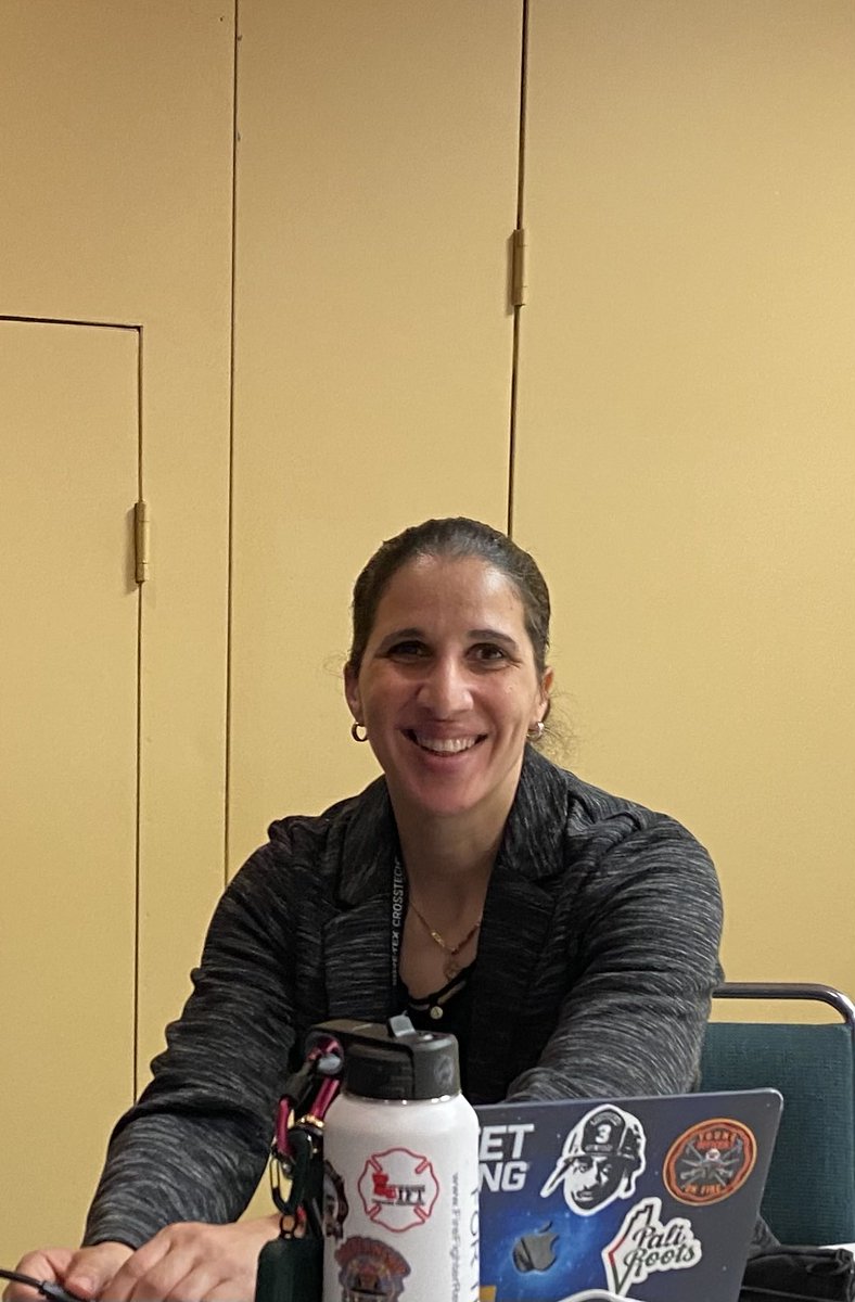 ChiefRubin's tweet photo. Next up is Captain (soon to be chief) Dena Abi discussing Fire Fighter mental health &amp; wellness. Don’t miss it!  #LeadingEdgeInformation #GreatPresentation ⁦@FDIC⁩  ⁦@dma1096⁩ https://t.co/82gD72nXeA