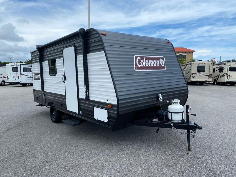 RV giveaway starts now… I’ll pick two retweets to win a New @CampingWorld RV … $cwh