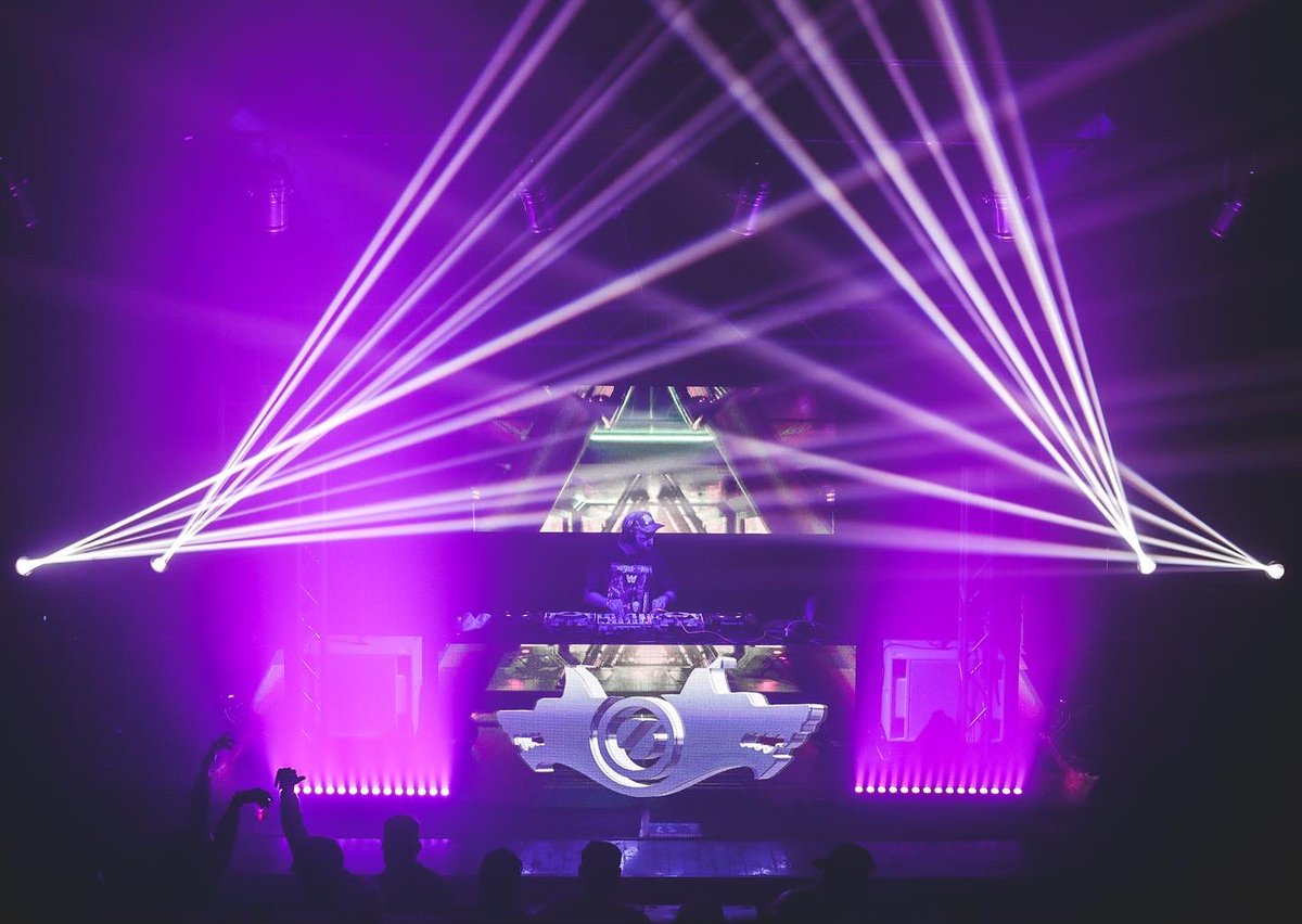 UncutRepublic's tweet photo. Yo Friday was crazy 🤯 Thank you for coming out and getting down with us! Big shoutout to the artists for crushing their sets ❤️‍🔥🙌

Next up: The Road to Interstellar with @golfclapdet at @TheMockbee this Friday, 4/29! 🎶⛳️ https://t.co/TCAClMIjUq