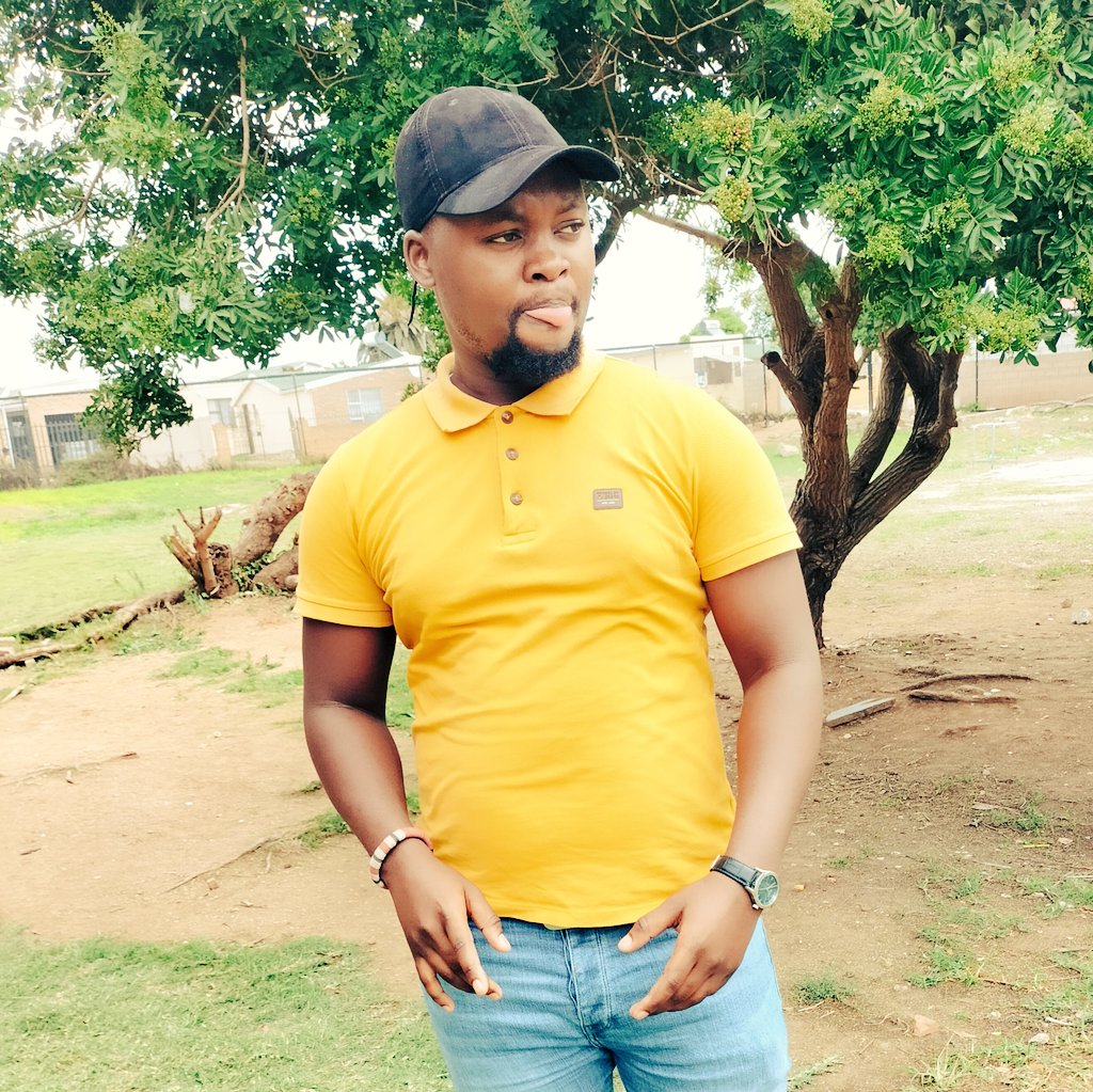 azolacyril's tweet photo. #NewProfilePic https://t.co/AqvfNmjVu7