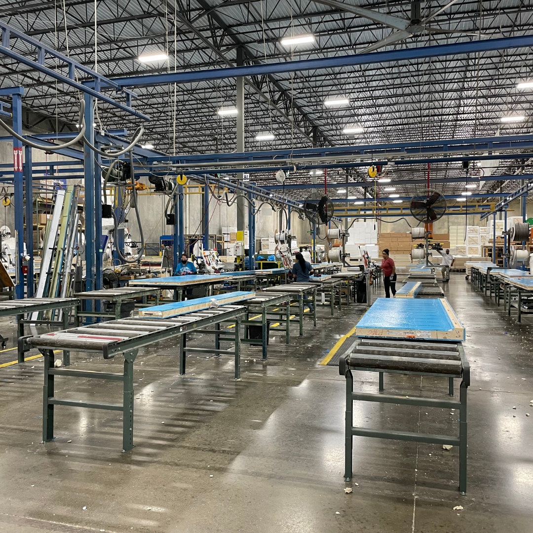 bluehourdigital's tweet photo. 🗺📍Travel alert! Bluehour stepped outside the Denver office to visit our client KPS Global all the way in Fort Worth, TX! 

We experienced a personalized tour of their factory and headquarters. Check out the view of their second largest factory in the United States! Looks go... https://t.co/CMScZ8IwbI