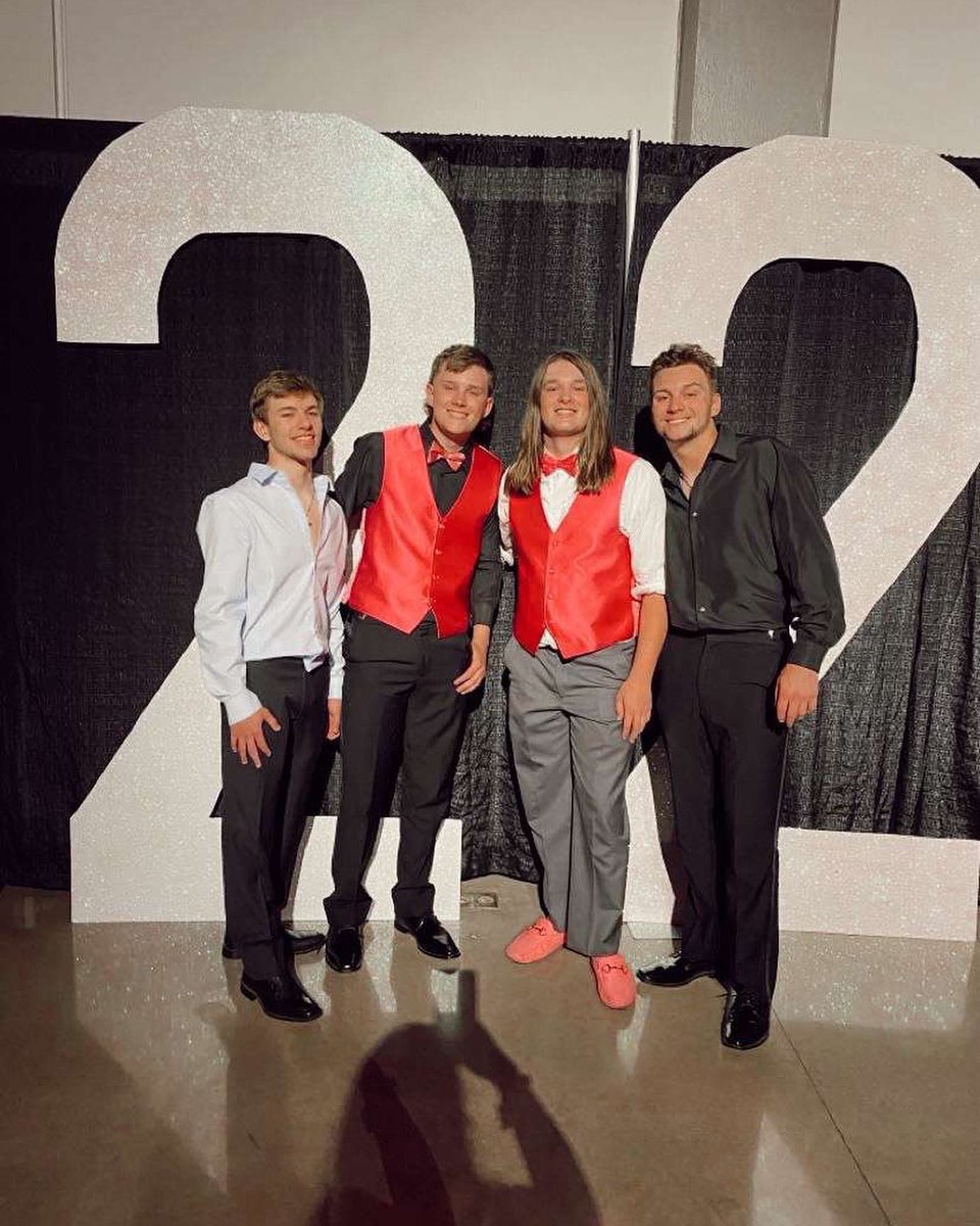 ParkerTug's tweet photo. Prom 2022 was definitely one to remember 🤍 https://t.co/sRPX5m92Vl