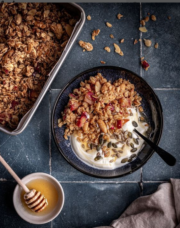 hilltop_honey's tweet photo. "Baking fails! They happen to us all. Here’s what I did with my plum and oat bars that never were. I have to say, it made for a pretty delicious breakfast!" Credit: @bakingbreakfast
#BakingBreakfast #FoodHack #BakingFail #BreakfastInspiration #BakingHack #MakingBreakfast https://t.co/RBn5Qs397y