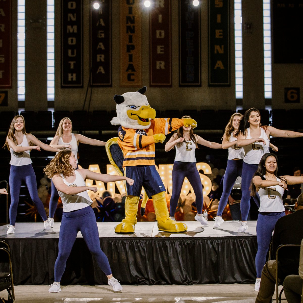 Canisius_Univ's tweet photo. Another AMAZING turnout at our latest ACCEPTED STUDENTS DAY! Thrilled to have so many #FutureGriffs join us to explore campus, meet professors, connect with classmates - and get a real taste of what life is like at 2001 Main Street. #Classof2026 https://t.co/55XtZ7AYRD