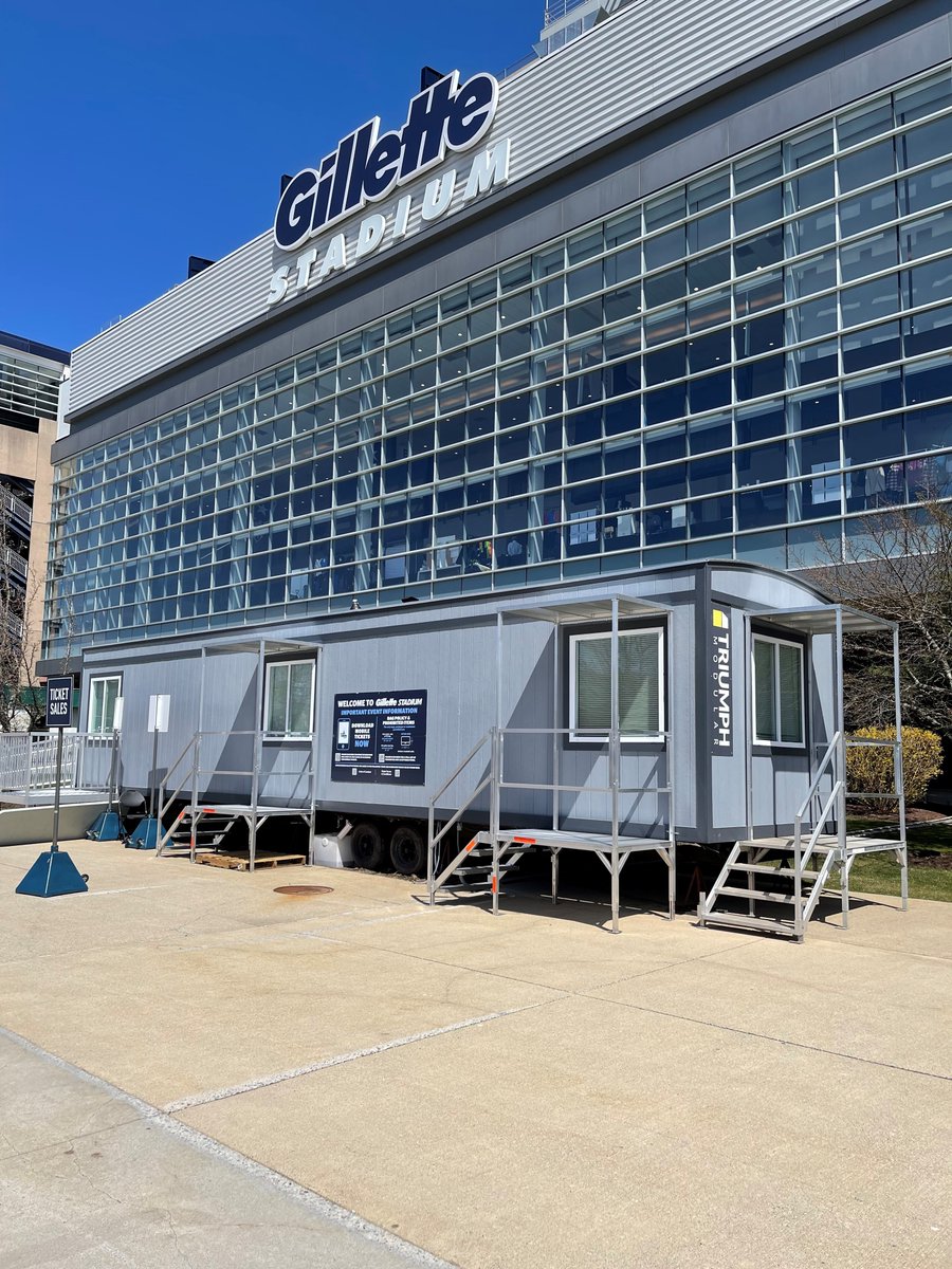 triumphmodular's tweet image. Do you see the sign? Check out Triumph&apos;s new logo at Gillette Stadium. Our mobile office is being used as a ticket sales office for this season. #gametime #redefiningmodular #office