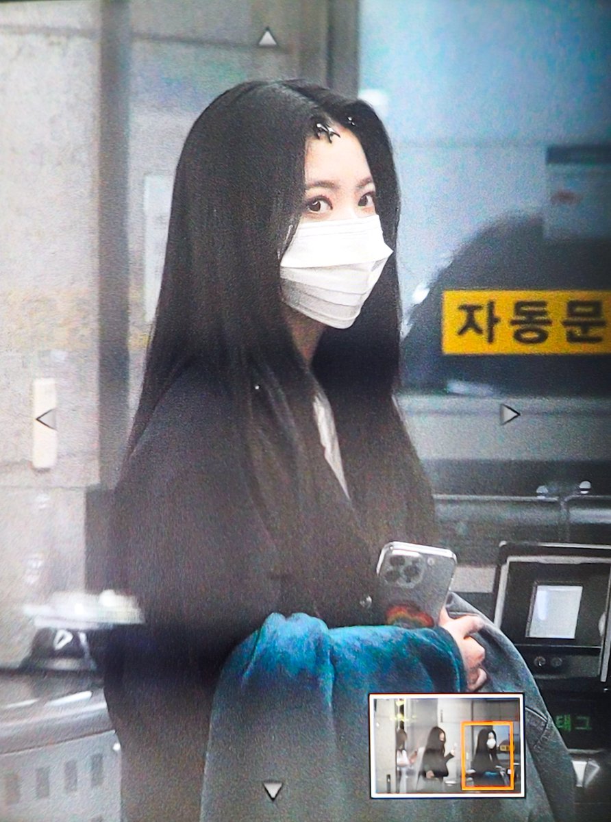elsserafim's tweet photo. LE SSERAFIM HONG EUNCHAE (홍은채) fansite previews from Weekly Idol recording (220425)

cr. Tweetysilver06
#LE_SSERAFIM #르세라핌 https://t.co/bkz8NttMOs
