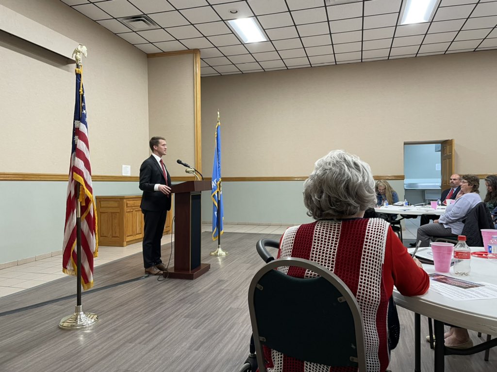 Luke Holland tweet media