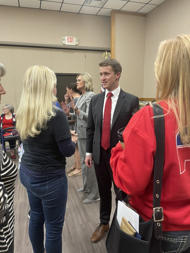 Luke Holland tweet media