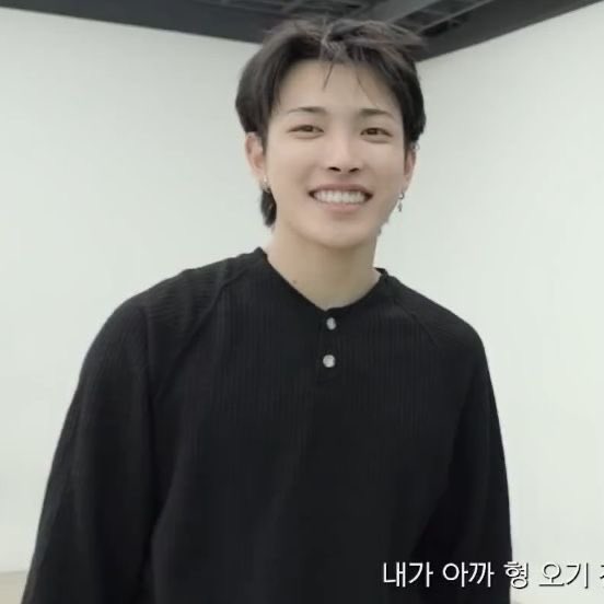 softjoongpics's tweet photo. https://t.co/qJ24AGRAjV