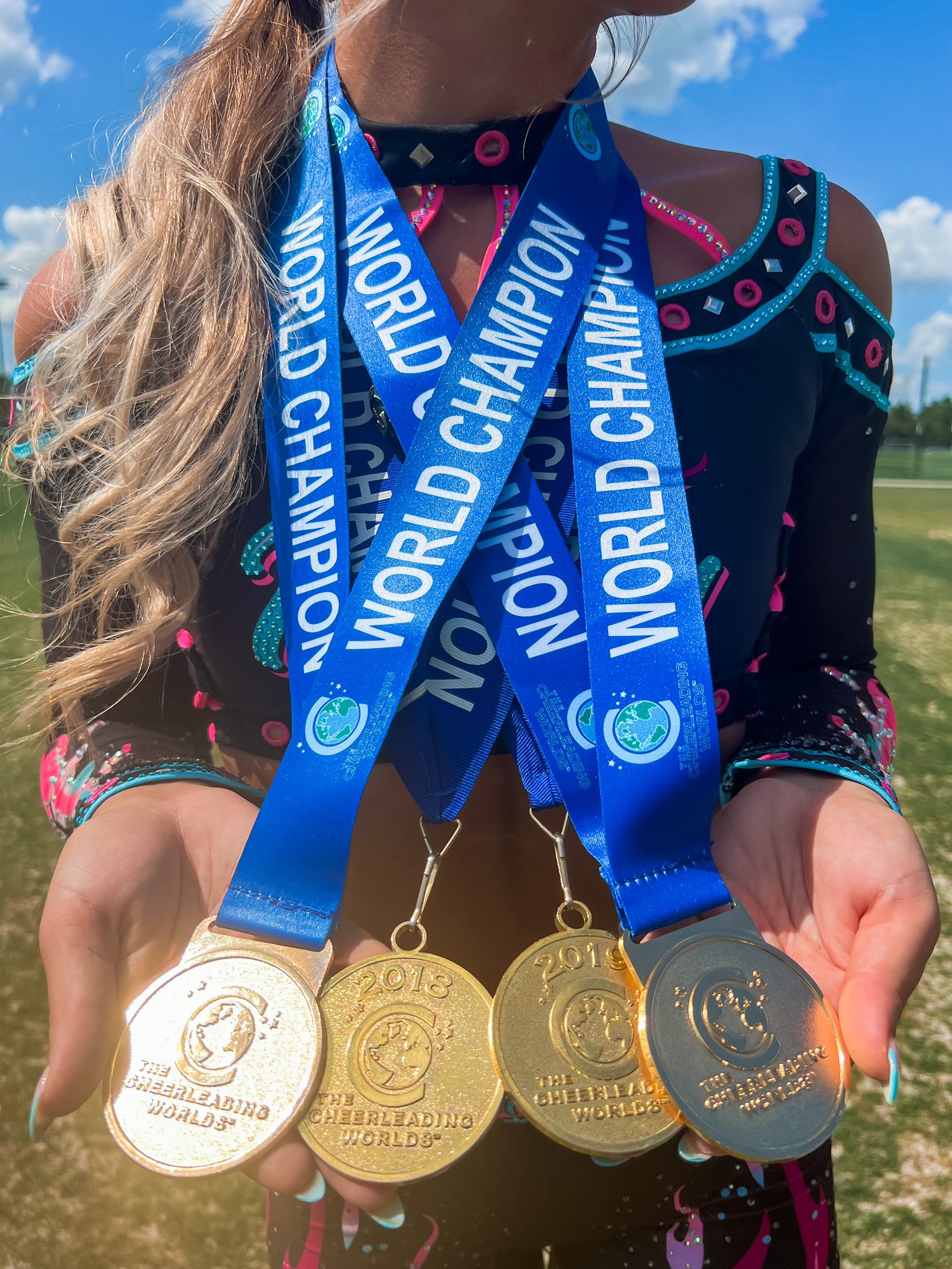 Gabi Fuller on Twitter: "BACK 2 BACK 2 BACK 2 BACK https://t.co