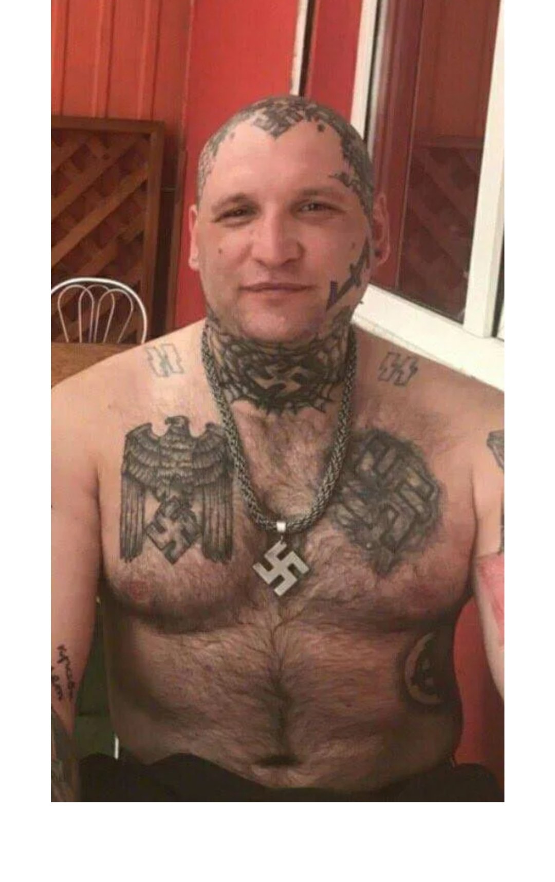 Артём БОНОВ нацист