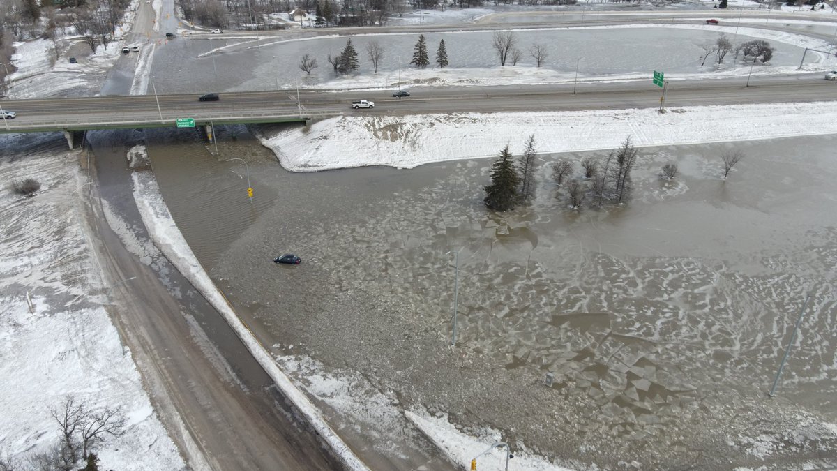 MBGov's tweet photo. Do not travel around barricades on closed roads, especially around #MBHwy204 under the Winnipeg Perimeter overpass. Crews will be working on site later today and barricades act to keep the area safe for everyone. https://t.co/O423W0bc6i https://t.co/5Zz6u8qeng
