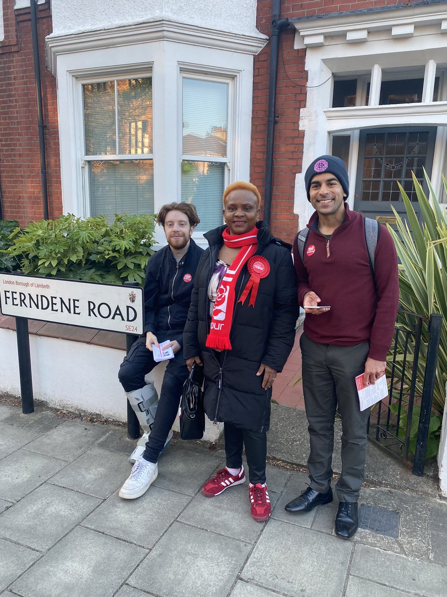 ibrahim_Dogus's tweet photo. Very pleased to be able to join @HerneHillLab on #labourdoorstep tonight. There is great support for brilliant candidates @paulineukno1 @DeepakSardiwal_ &amp; @JimDicksLambeth &amp; lots of new support for @LambethLabour #votelabour @LondonLabour https://t.co/nuEVIdid1R