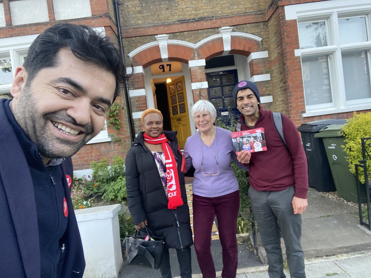 ibrahim_Dogus's tweet photo. Very pleased to be able to join @HerneHillLab on #labourdoorstep tonight. There is great support for brilliant candidates @paulineukno1 @DeepakSardiwal_ &amp; @JimDicksLambeth &amp; lots of new support for @LambethLabour #votelabour @LondonLabour https://t.co/nuEVIdid1R