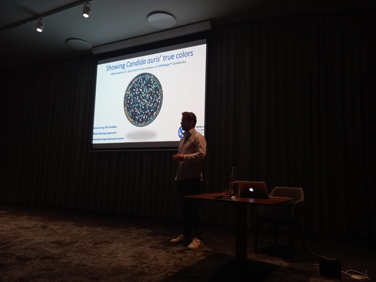 JongAukede's tweet image. Yesterday I gave my second presentation during #ECCMID22 #ECCMID2022 sharing our results evaluating the new CHROMagar Candida plus at the @CHROMagar seminar. If you also want to see  Candida auris' true colors - Check our publication DOI: doi.org/10.1128/JCM.03…